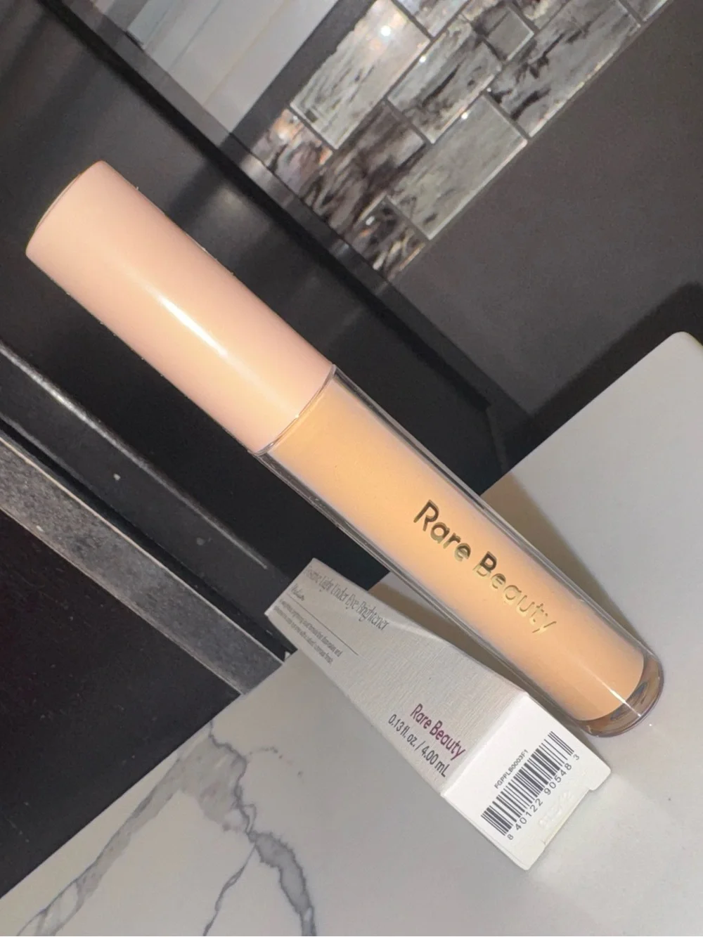 Rare Beauty Positive Light Under Eye Brightener – Medium